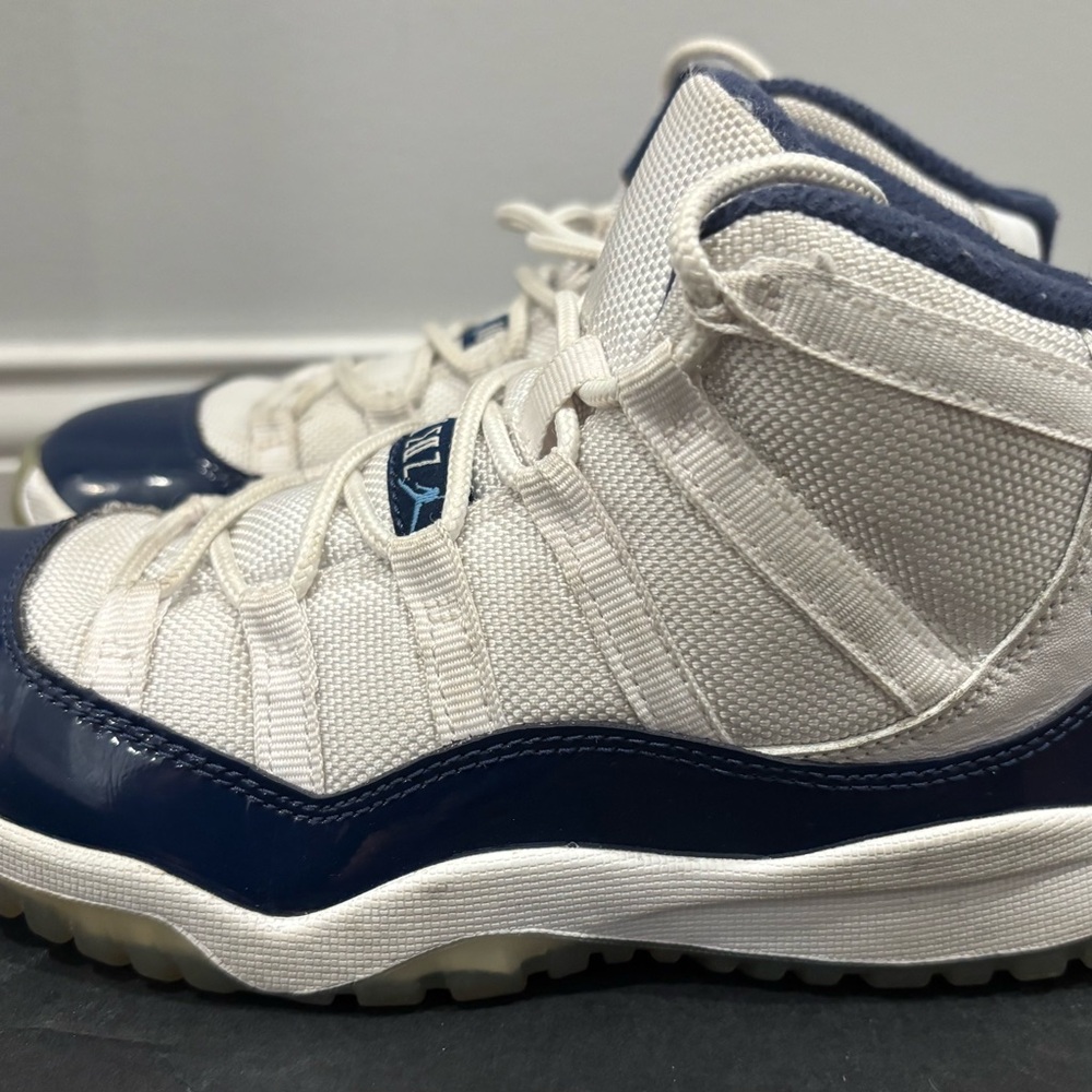 Jordan 11 Retro BP size 2Y
